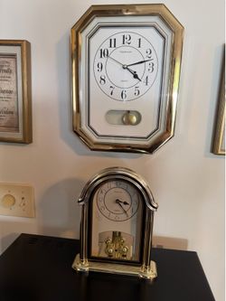 Cadence Quartz Wall and Table Clock Set in great shape!