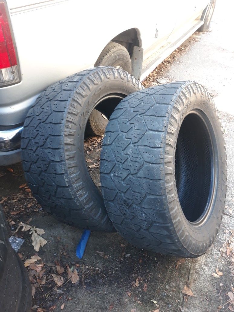 2 Nitto Exo GrapplerAWT LT305/55/20