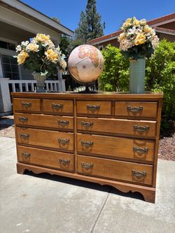 Mid Century Modern 8 Drawer Wood Dresser Chest of Drawers Furniture