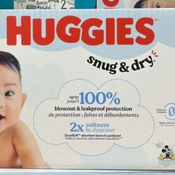 Huggies Snug & Dry Baby Diapers Size 3, 104 Diapers