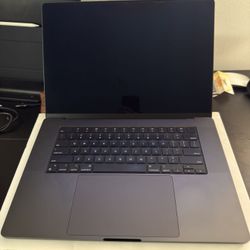 MacBook Pro 16-inch M3 Pro