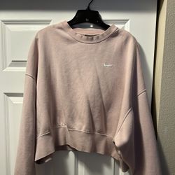 Nike Women’s Crewneck - Size Medium