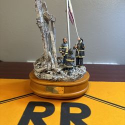 Vanmark Red Hats Of Courage "Image Of Hope" Heroes Of 9/11 Musical Figurine