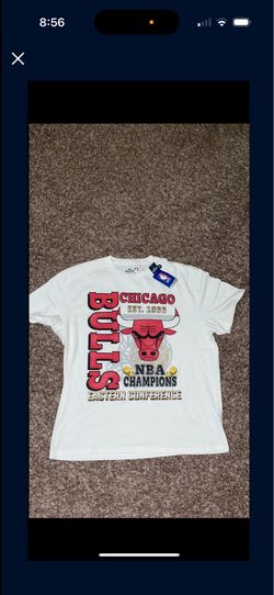 $35 2XL Bulls Hollister Shirt