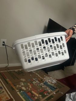 Laundry basket