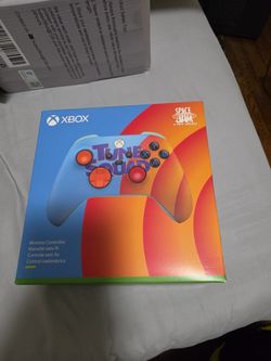 Looney tunes tune squad Xbox controller