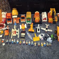 HUGE COLLECTION OF VINTAGE FISHER PRICE TOYS