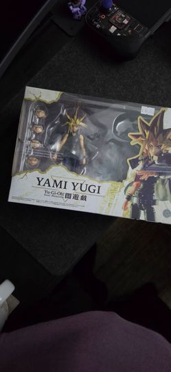Bandai S.H.Figuarts Yami Yugi Yu-Gi-Oh Figure