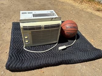 Frigidaire Window Air Conditioner Unit