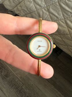 Gucci Quartz Bangle Watch