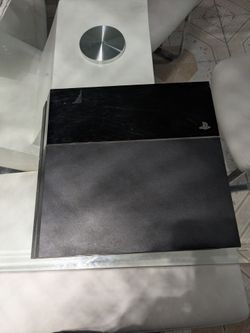 Used PS4, controllers and games.
