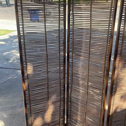 Four panel divider