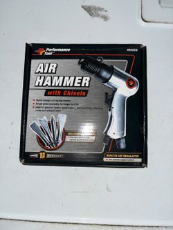 M550DB Air Hammer with 4 Chisels. *SEND OFFERS