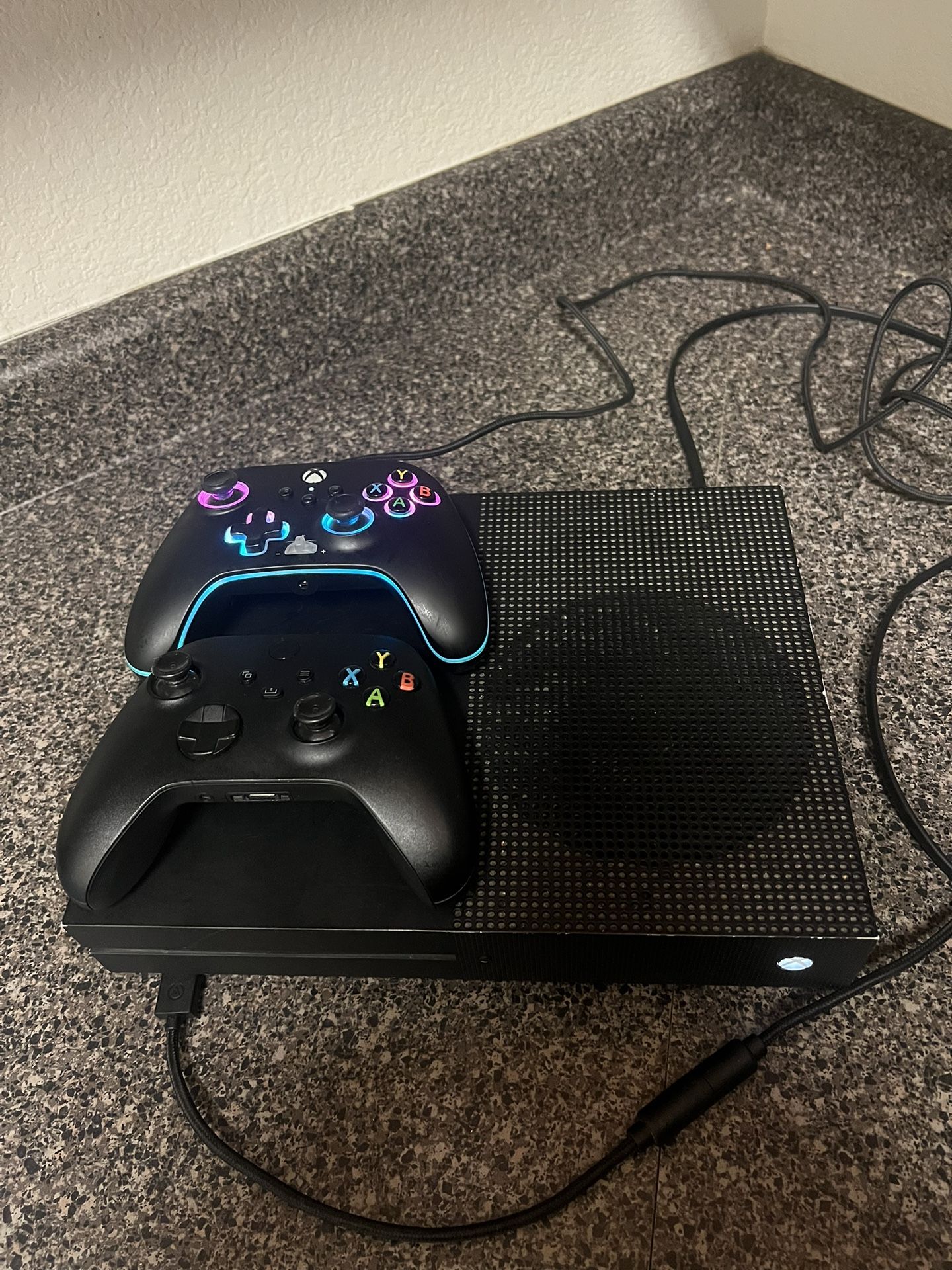 Xbox One S