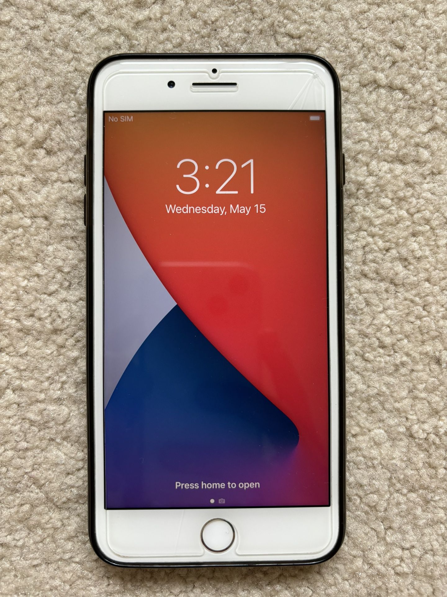 iPhone 8 Plus - white - Unlocked 