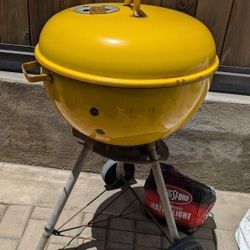 Vintage Weber Kettle BBQ 18" Yachtsman Yellow Barbecue Rare