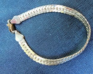 14K Gold Herringbone Chain Bracelet