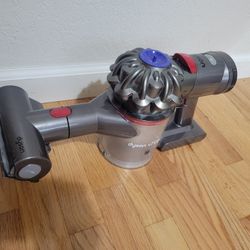 Dyson V7 Trigger Cordless Hand Vacuum


