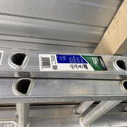 Extension Ladder 20ft & Ladder Stabilizer
