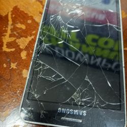 Samsung Metro Phone - Cracked Screen