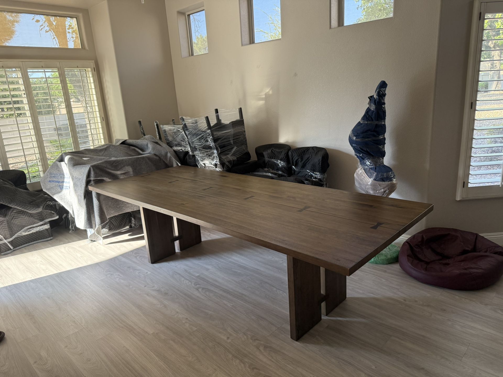 Crate And Barrel Dining Table 8 Chairs And 3 Stools