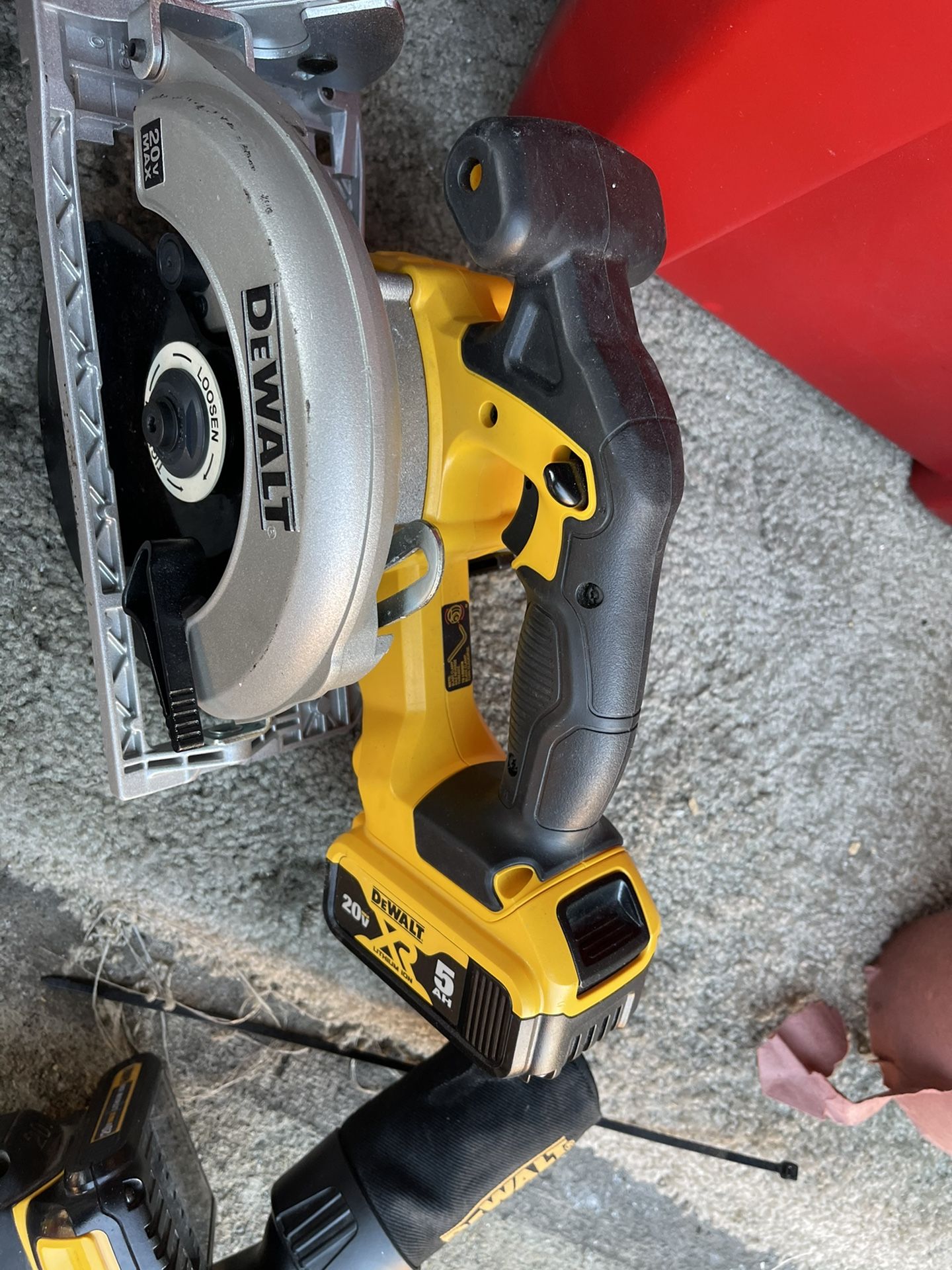 Dewalt 18 Volt Tools, Multi Tool, Sander, Saw Use, Circular Saw - Main Image