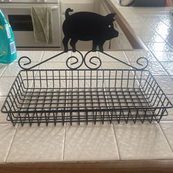 Pig Basket 