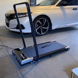 Treadmill / Caminadora ( New)