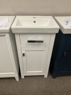 18” White Solid Wood Bathroom Vanity with Ceramic Top (V78)