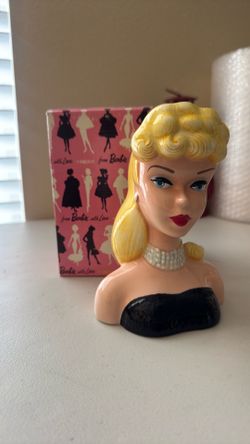 Barbie lady head