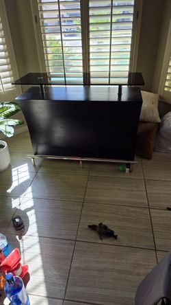 Black And Silver Bar