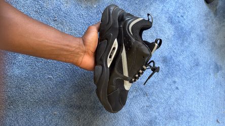Dior B22