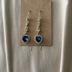 Heart-Shaped Blue Artificial Crystal