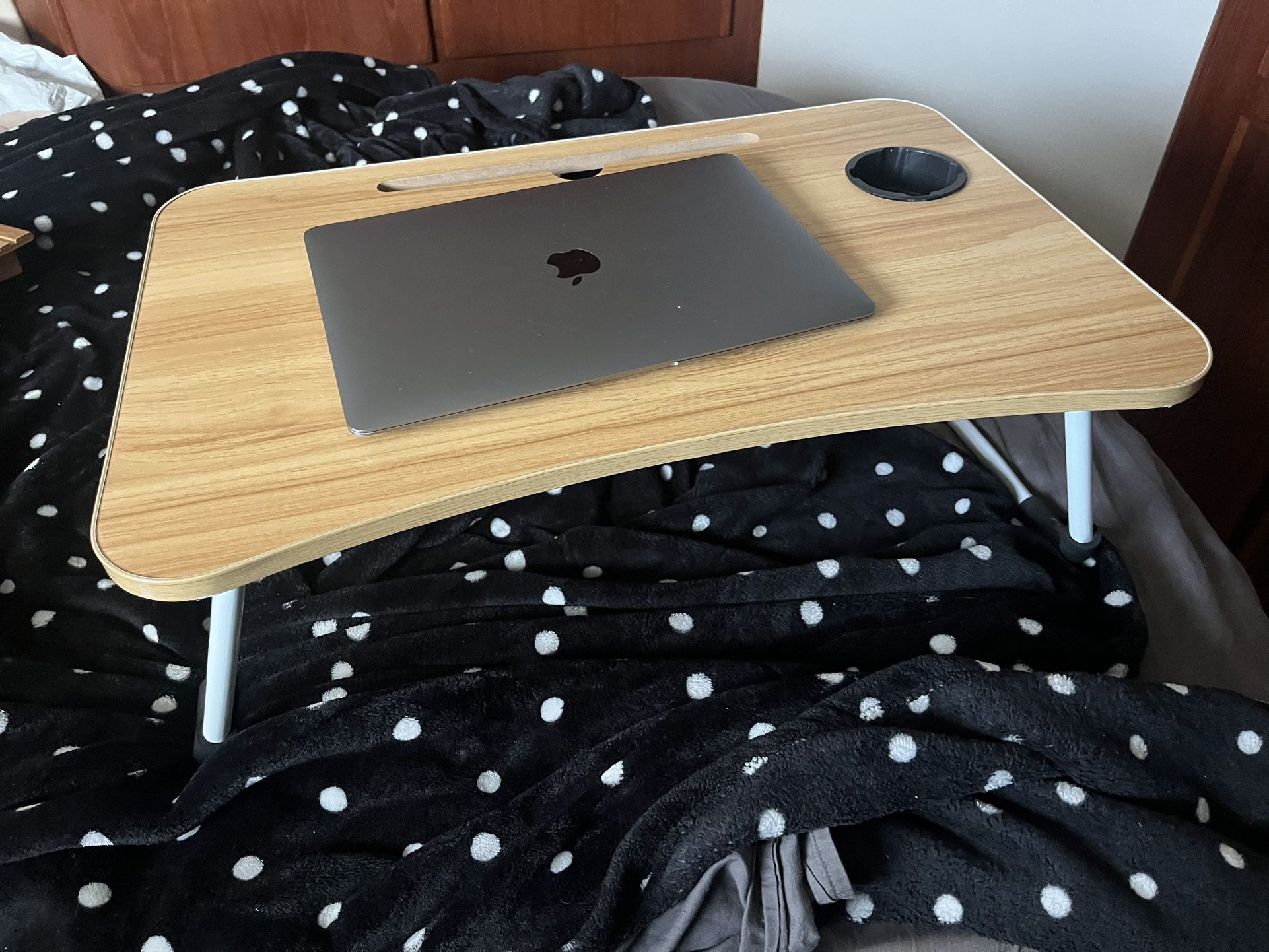 MUST SELL useful portable foldable lap desk