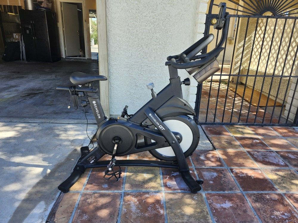 Echelon GT exercise bike