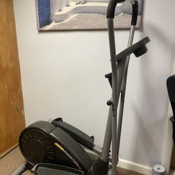 Momentum 610 Elliptical 