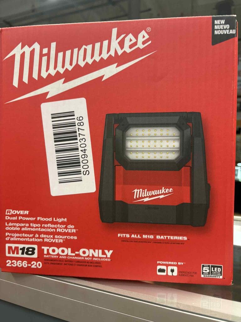 Milwaukee New Light 18M