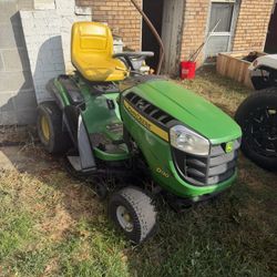 John Deere D130