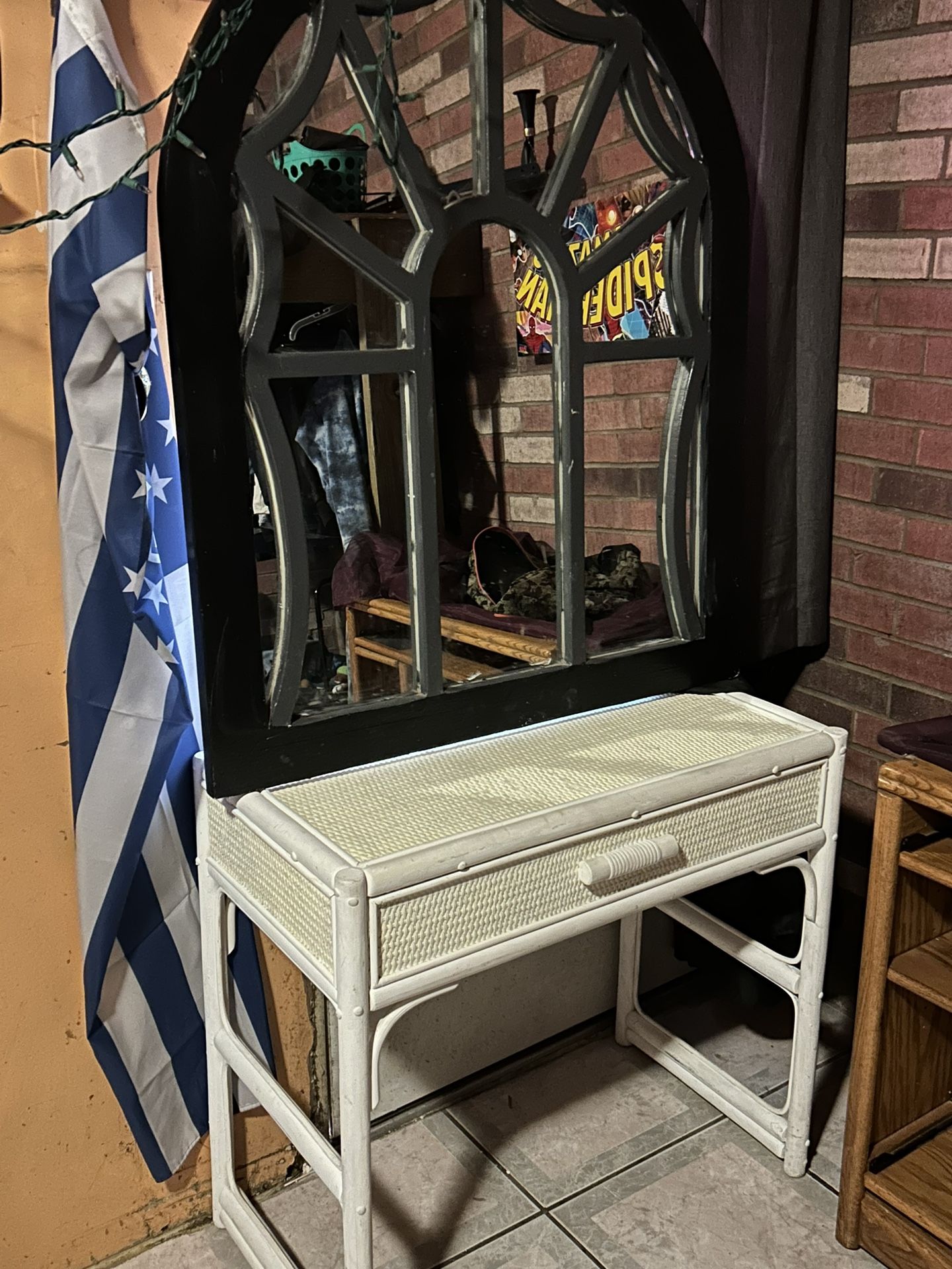 Wicker Desk And Large Mirror 