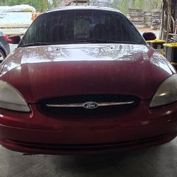 2000 Ford Taurus