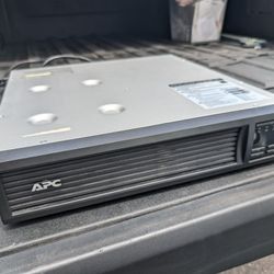 APC Smart Battery Backup UPS - SMT1500RM2U