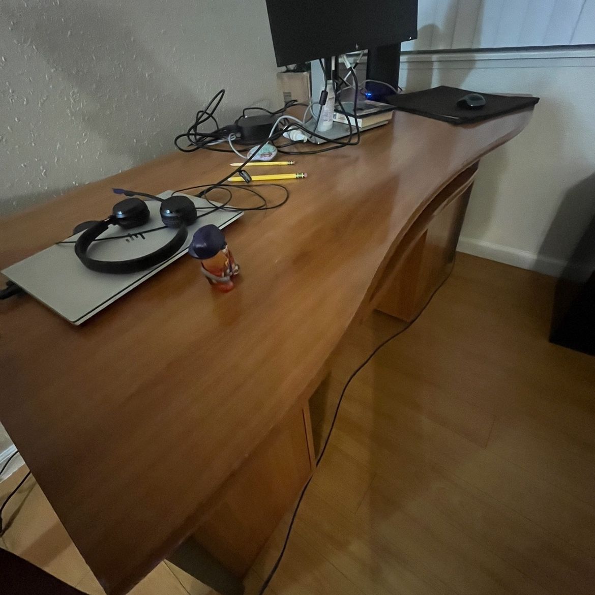 Spacious Desk Perfect For Remote Work 