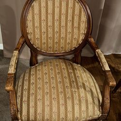 ‼️CUSTOM‼️solid wood chairs‼️