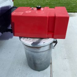 Moeller 18 Gallon Above-Deck Fuel Tank. 100$