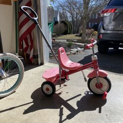 pink radio flyer kids Girl trike with handle