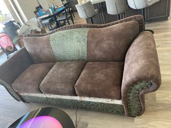 Beautiful Desert Theme Couch
