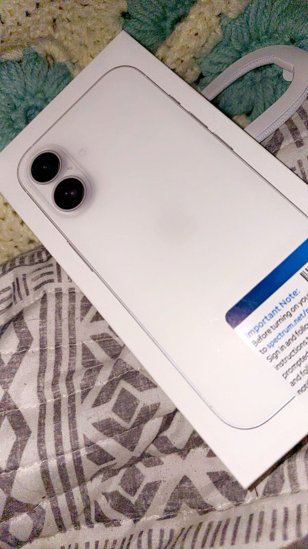 iPhone 16