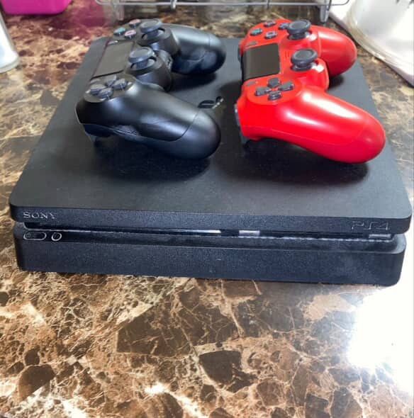 PS4,GAMES, AND CONTROLLERS