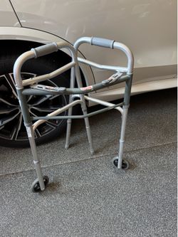Rolling walker