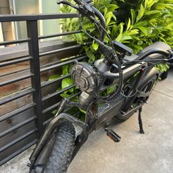 Revv 1 E-bike NEED TO SELL 